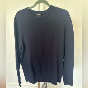 Uni Qlo Medium sweater